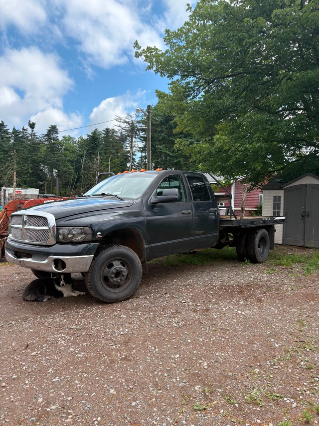 2005 Dodge Ram, čierna, 247 000 km, dovoz Kanada — foto 5 z 5