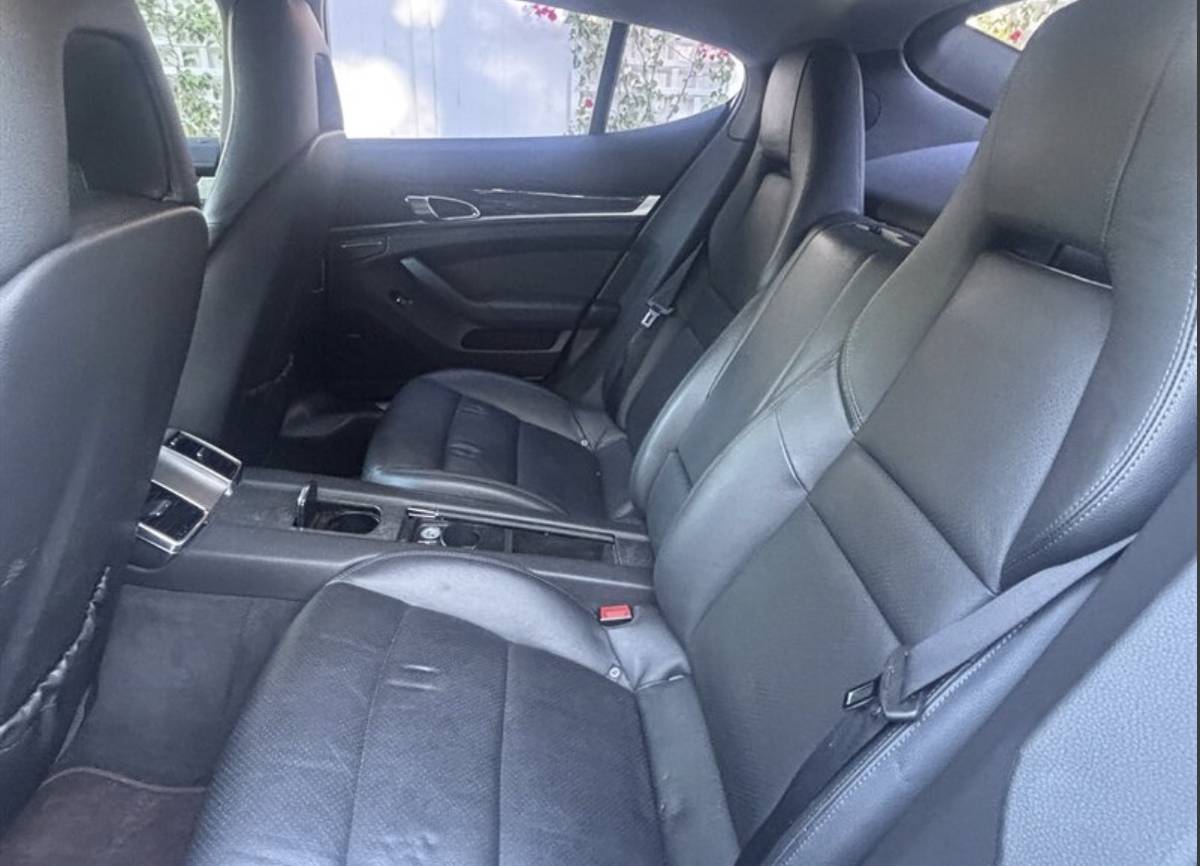 2011 Porsche, dovoz USA — foto 10 z 12