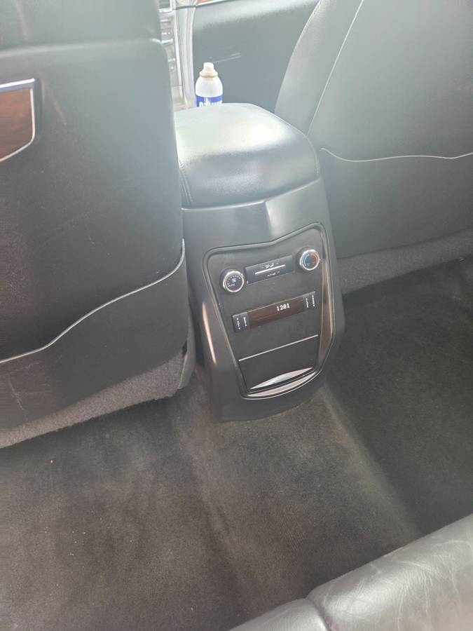 2016 Lincoln, dovoz USA — foto 11 z 12