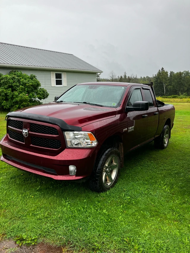 2017 Dodge Ram1500, 179 271 km, dovoz Kanada — foto 1