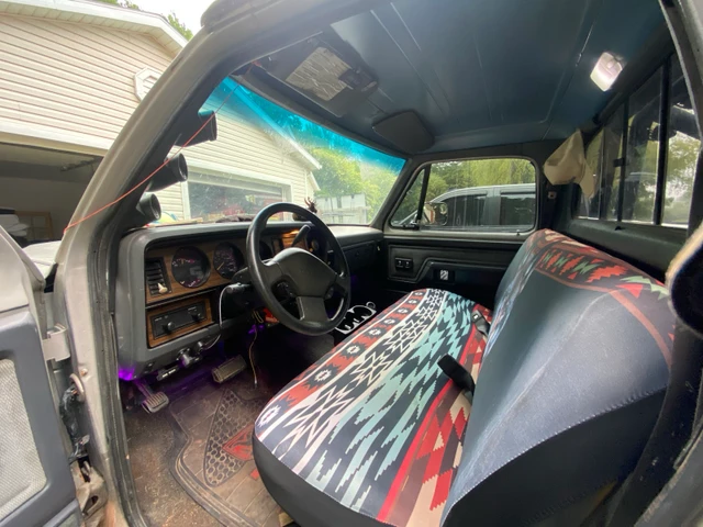 1992 Dodge Ram2500, 297 000 km, dovoz Kanada — foto 3 z 5