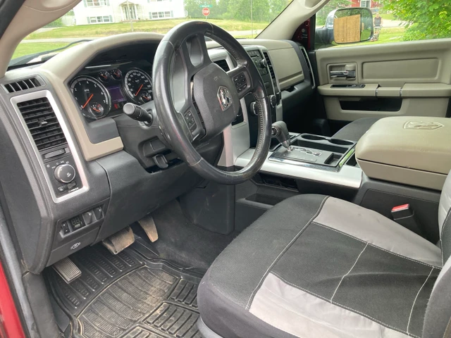 2012 Dodge Ram1500, 140 000 km, dovoz Kanada — foto 4 z 4