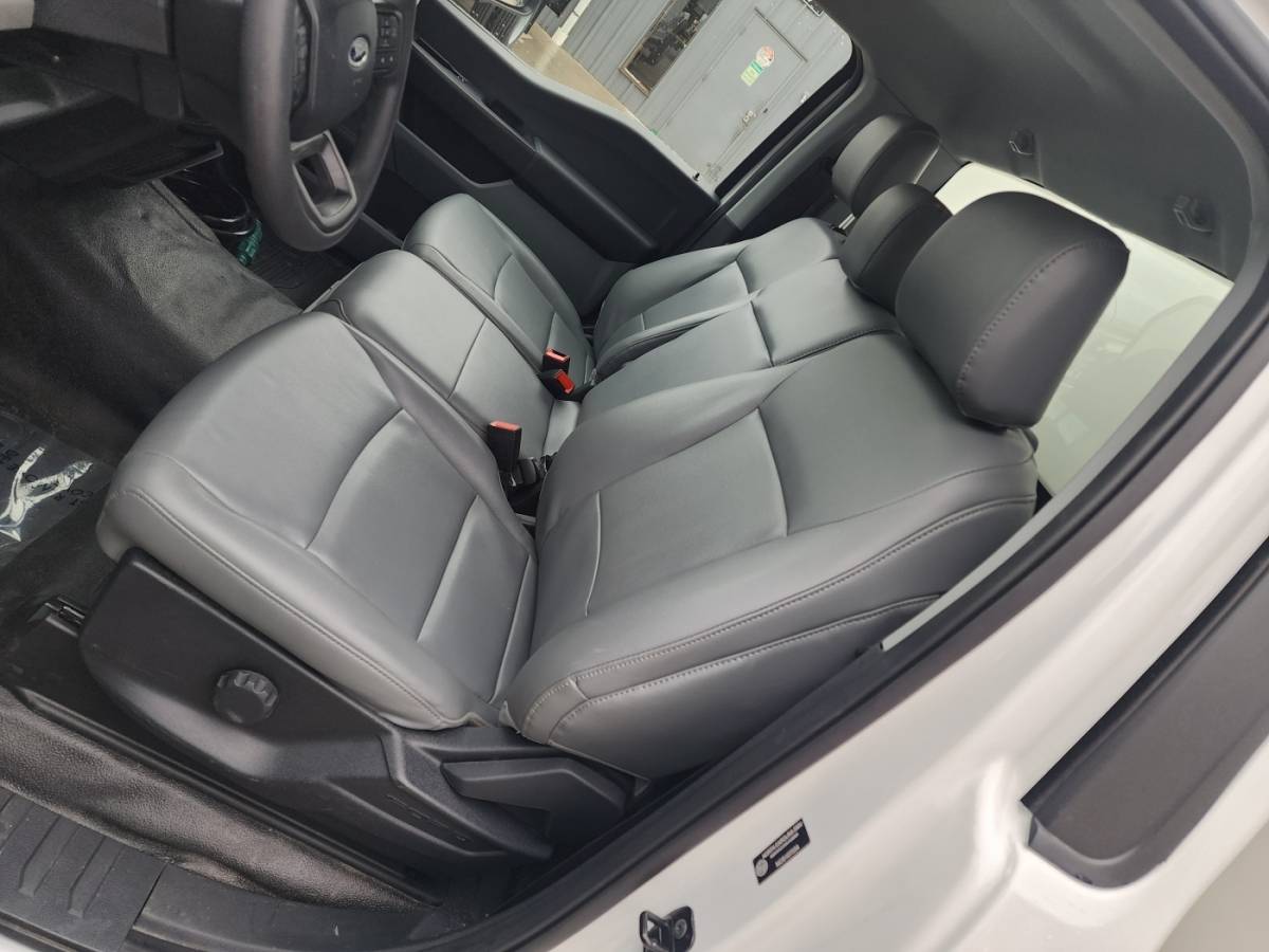 2023 Ford, dovoz USA — foto 10 z 12