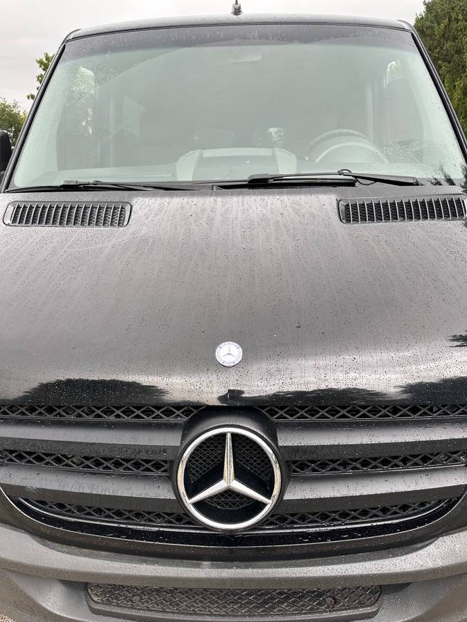 2011 Mercedes-Benz, dovoz USA — foto 2 z 12