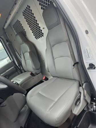 2019 Ford, dovoz USA — foto 10 z 12
