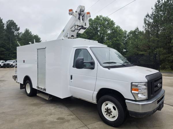 2019 Ford, dovoz USA — foto 7 z 12
