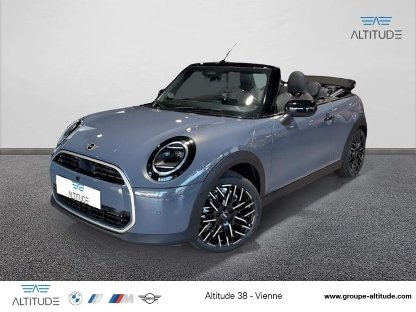 2026 MINI Cooper Cabrio, 1 000 km, Francúzsko — foto 1