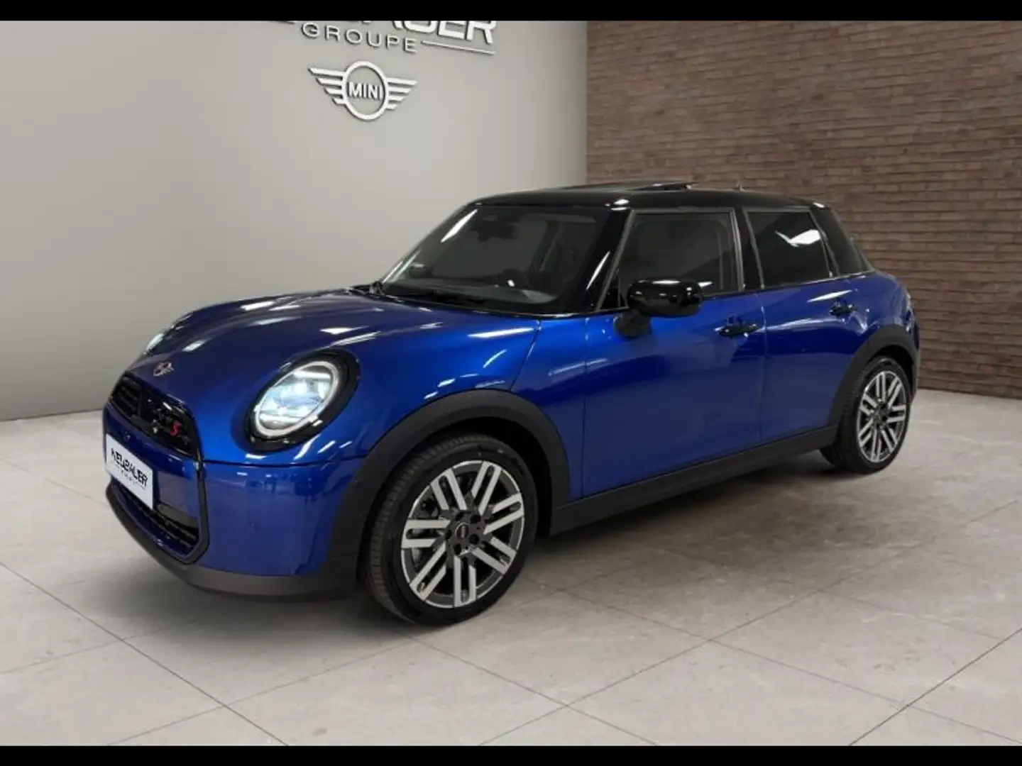 2026 MINI Cooper, 4 302 km, Francúzsko — foto 1