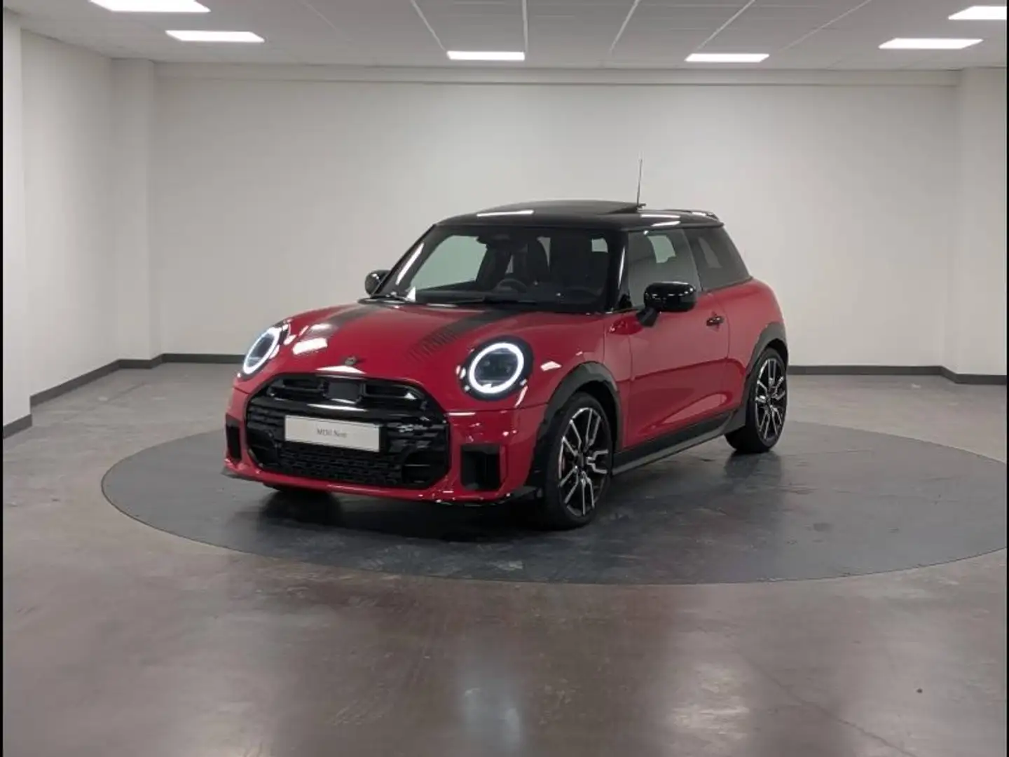 2026 MINI Cooper, 6 000 km, Francúzsko — foto 1