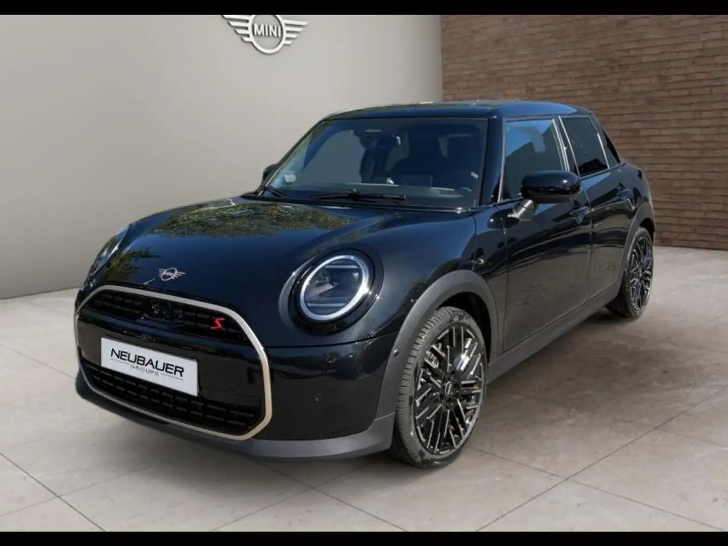 2026 MINI Cooper, 5 000 km, Francúzsko — foto 1