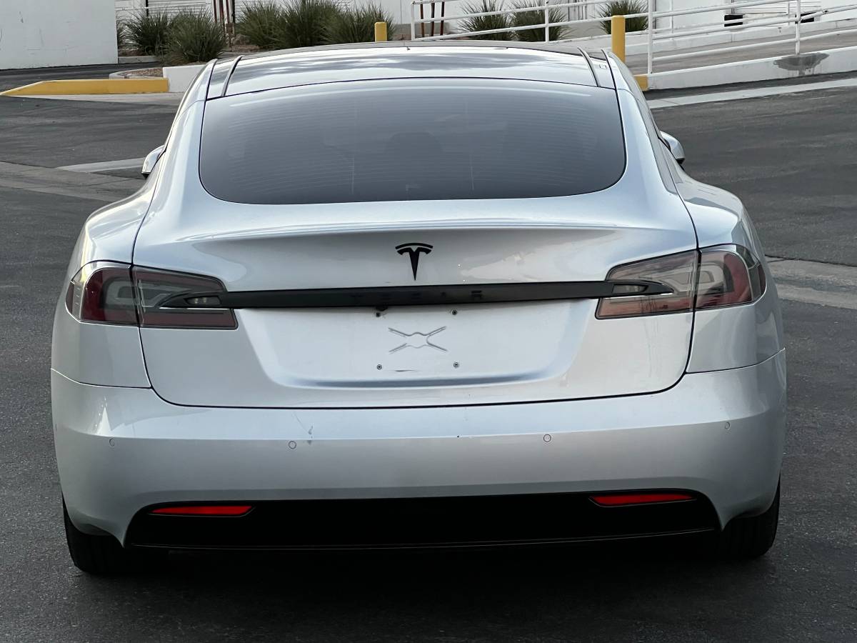 2018 Tesla, dovoz USA — foto 4 z 12