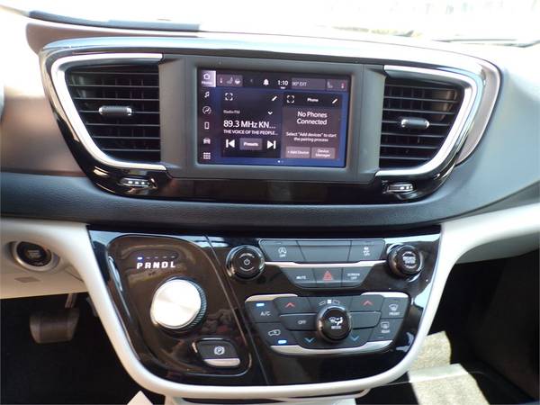 Chrysler, dovoz USA — foto 12 z 12