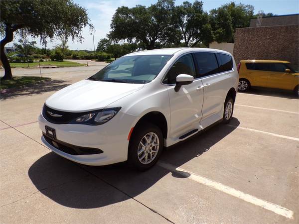 Chrysler, dovoz USA — foto 4 z 12