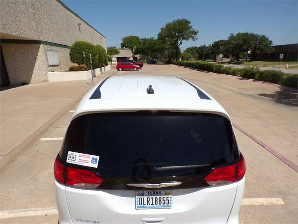 Chrysler, dovoz USA — foto 8 z 12