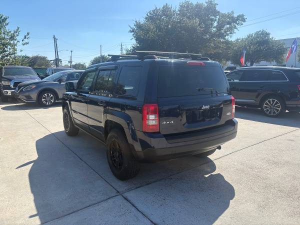 2015 Jeep, dovoz USA — foto 4 z 9