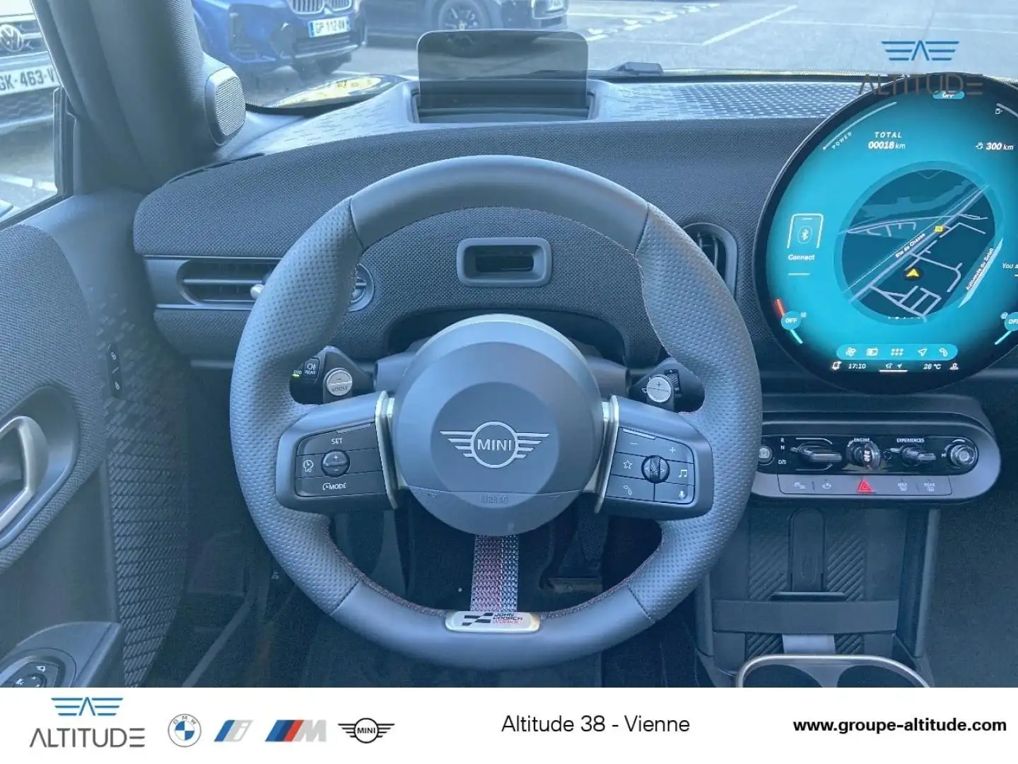 2026 MINI Cooper, 5 000 km, Francúzsko — foto 11 z 12