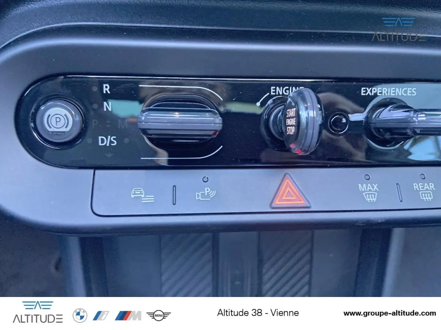 2026 MINI Cooper, 5 000 km, Francúzsko — foto 12 z 12