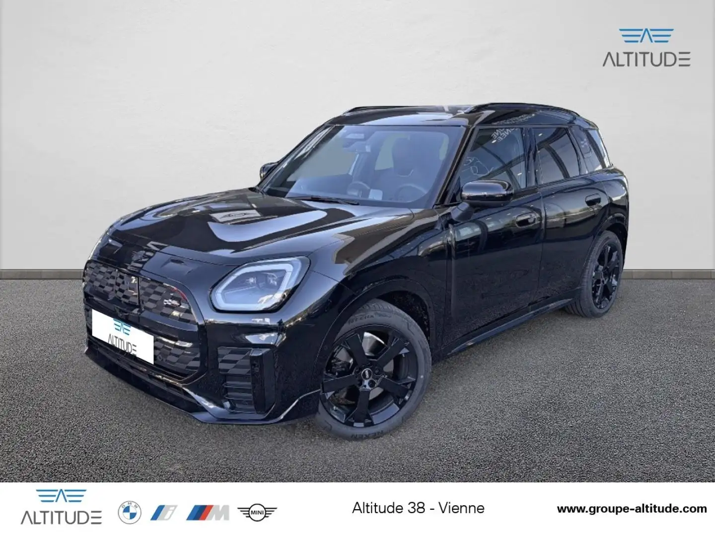 2026 MINI Countryman E, 4 000 km, Francúzsko — foto 1