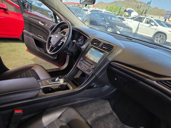 2018 Ford, dovoz USA — foto 11 z 12