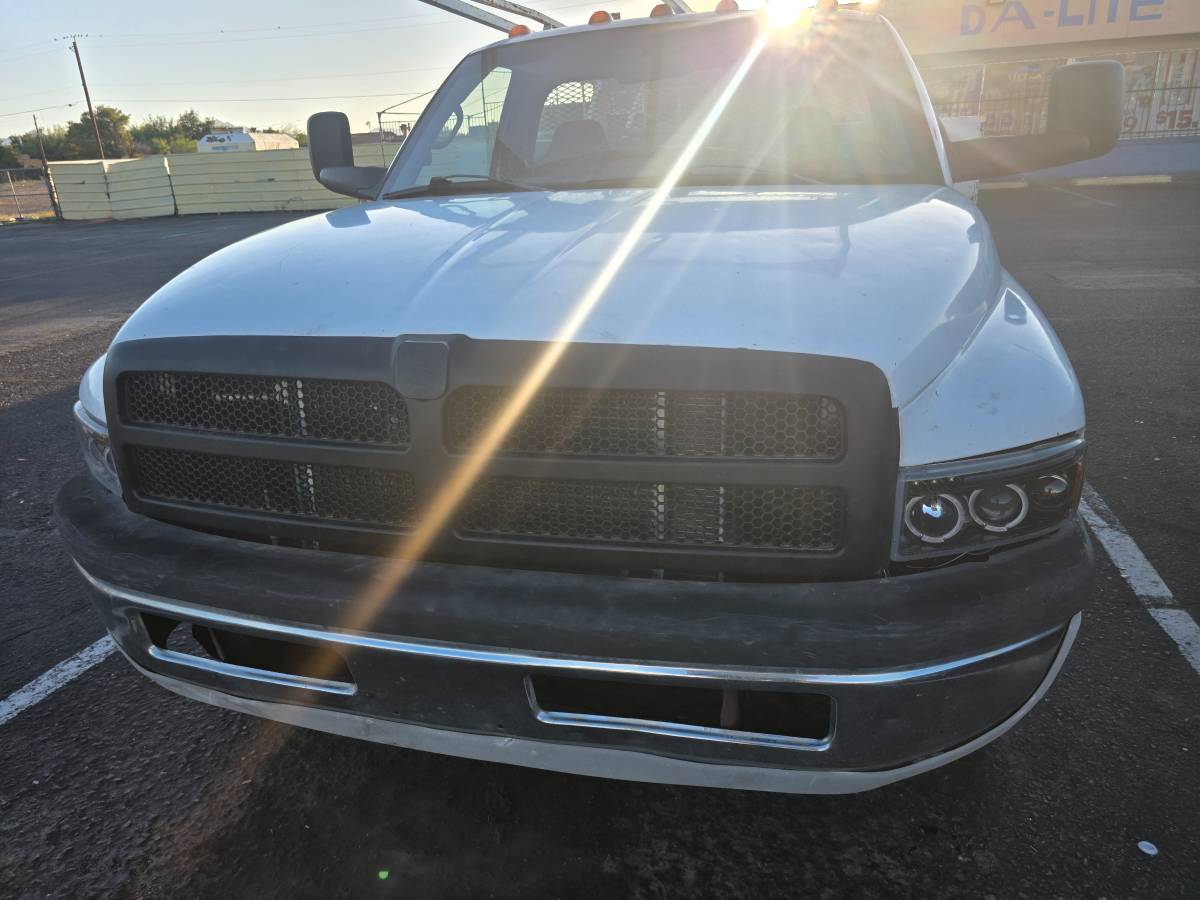 1999 Dodge, dovoz USA — foto 7 z 12