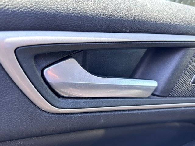 2024 Ford, dovoz USA — foto 9 z 11