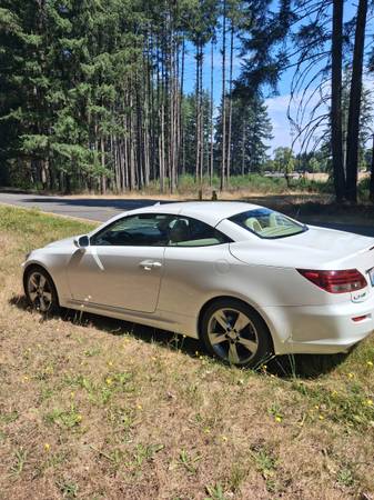 2010 Lexus, dovoz USA — foto 3 z 4