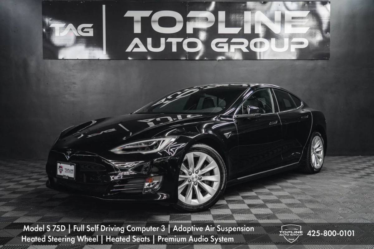 2017 Tesla, dovoz USA — foto 1