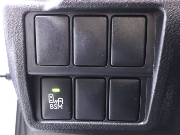 2015 Lexus, dovoz USA — foto 10 z 12