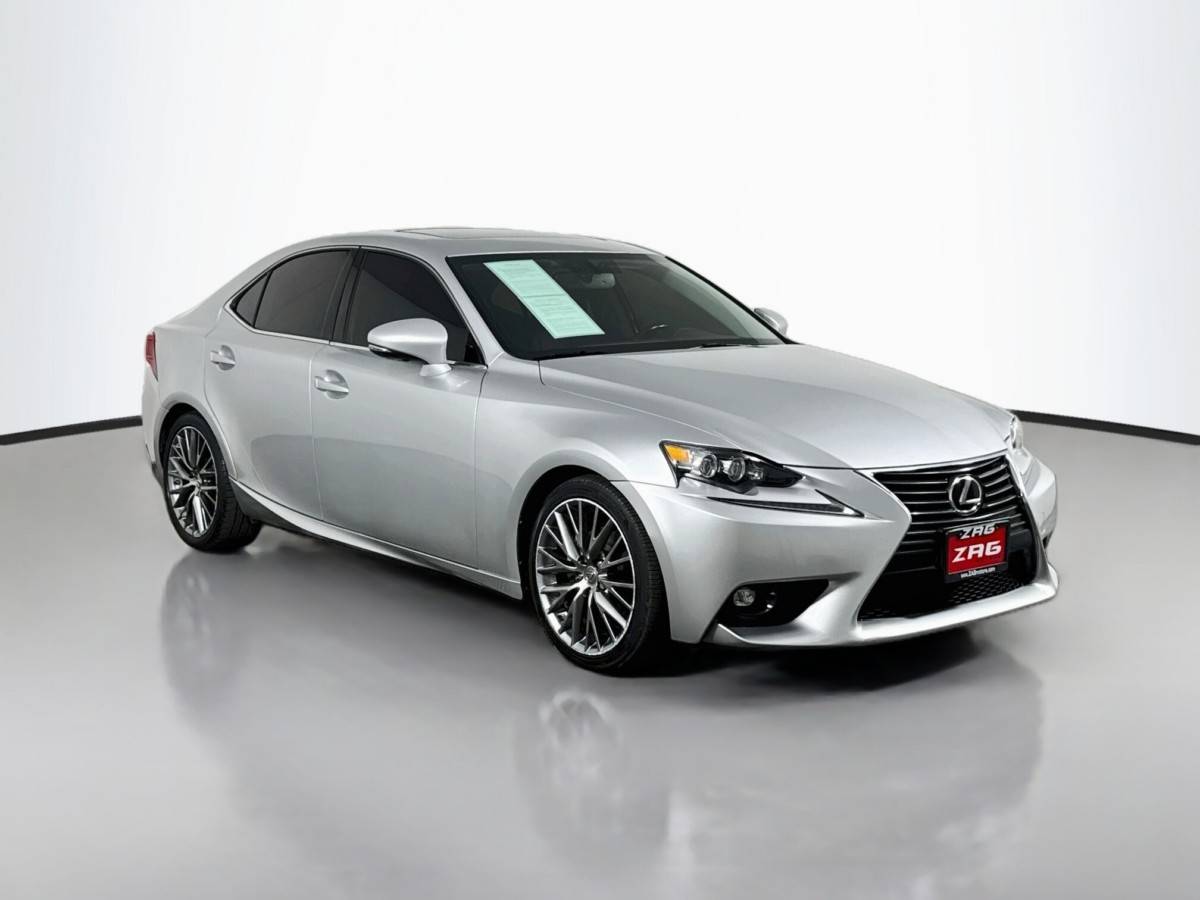 2015 Lexus, dovoz USA — foto 7 z 12