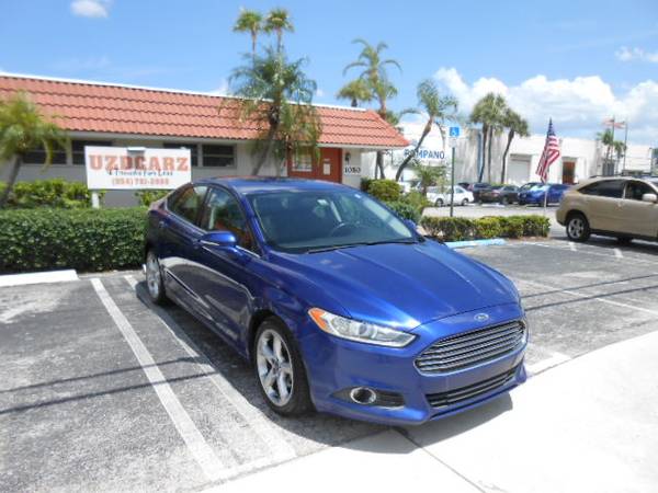 2016 Ford, dovoz USA — foto 7 z 12