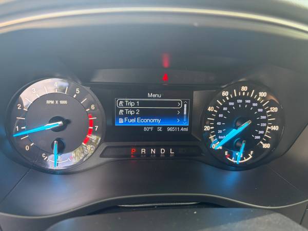 2017 Ford, dovoz USA — foto 6 z 12