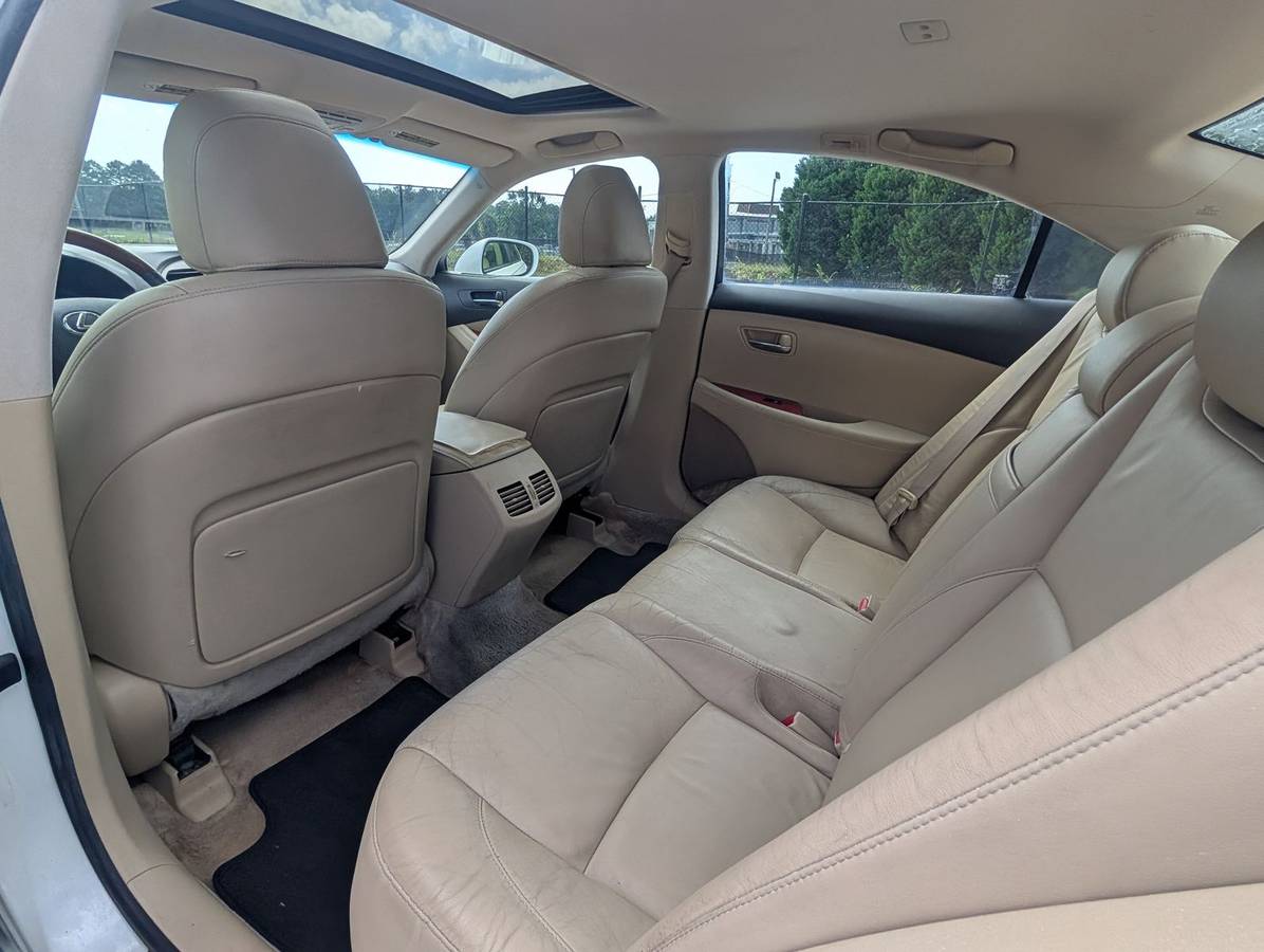 2008 Lexus, dovoz USA — foto 12 z 12