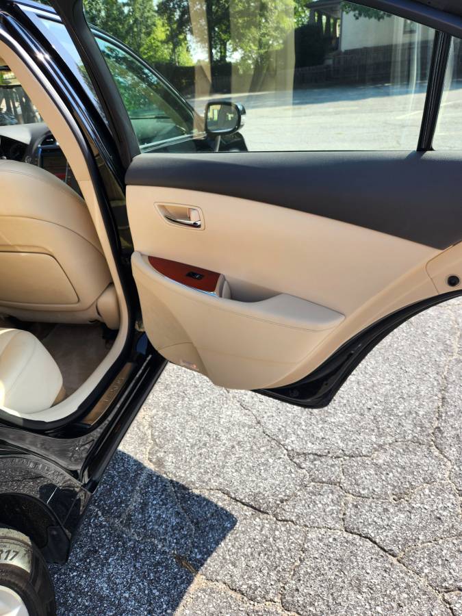 2012 Lexus, dovoz USA — foto 10 z 12