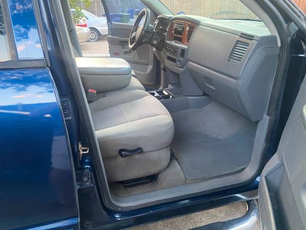 2006 Dodge, dovoz USA — foto 10 z 12