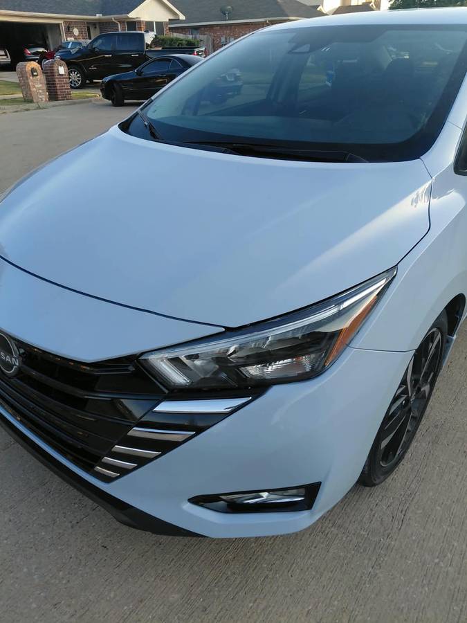 2023 Nissan, dovoz USA — foto 3 z 12