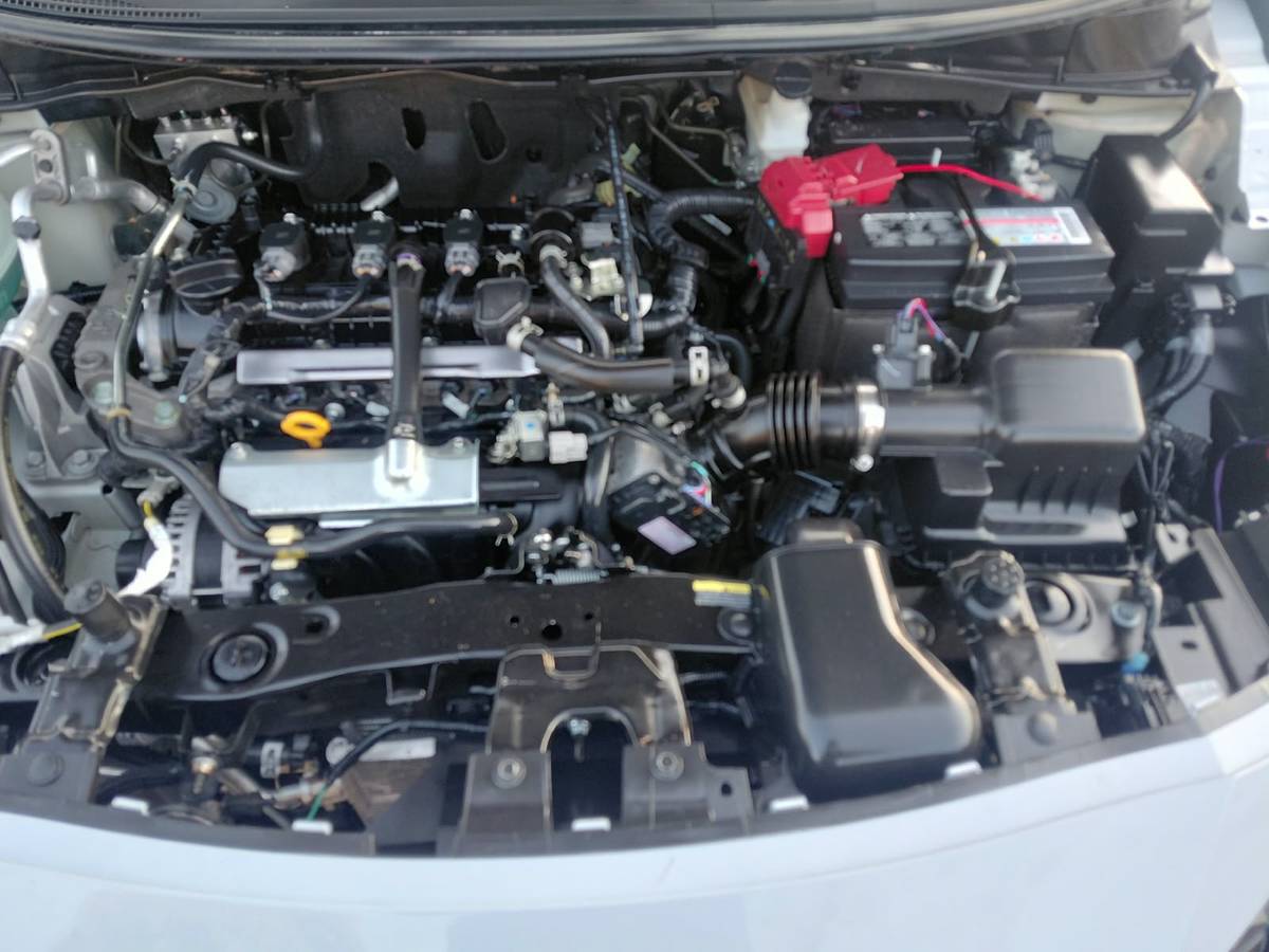 2023 Nissan, dovoz USA — foto 7 z 12