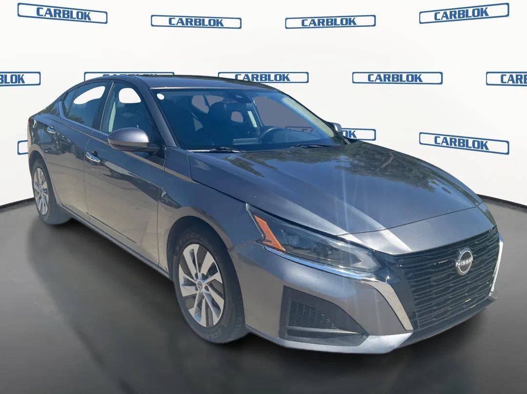 2023 Nissan, dovoz USA — foto 3 z 12