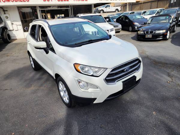 2019 Ford, dovoz USA — foto 5 z 12