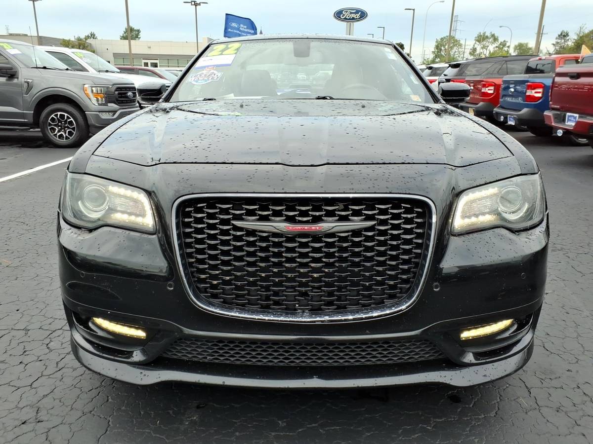 2022 Chrysler, dovoz USA — foto 2 z 12
