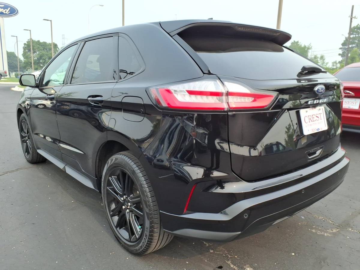 2024 Ford, dovoz USA — foto 4 z 12