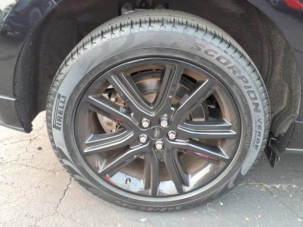 2024 Ford, dovoz USA — foto 7 z 12