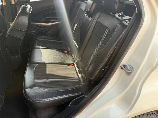 2019 Ford, dovoz USA — foto 9 z 12