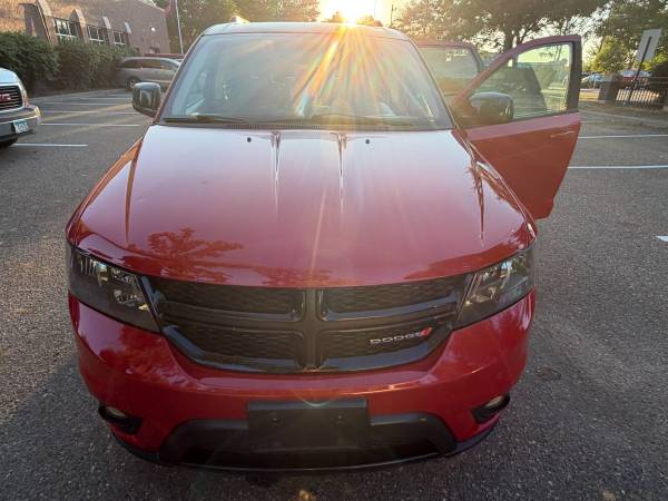 2019 Dodge, dovoz USA — foto 1