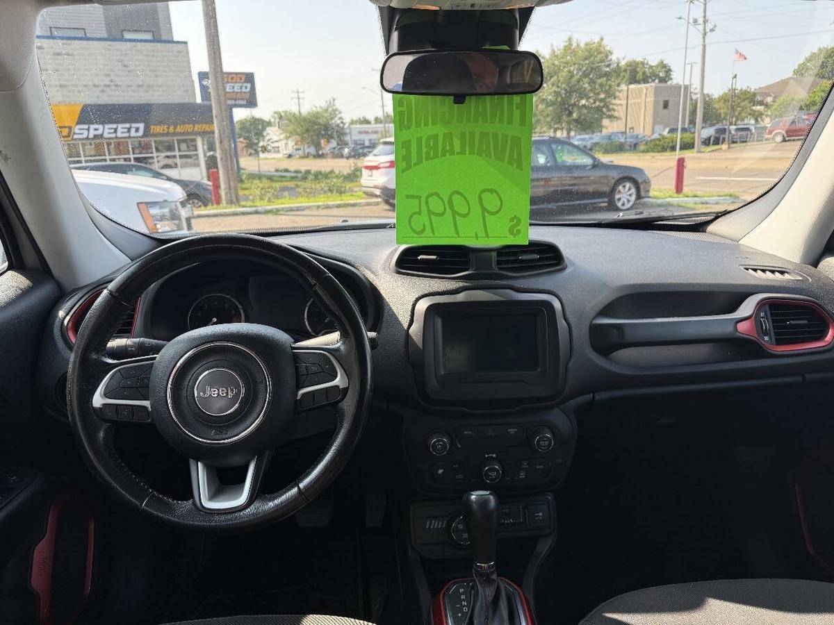 2018 Jeep, dovoz USA — foto 5 z 9