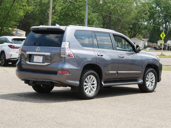 2019 Lexus, dovoz USA — foto 6 z 12