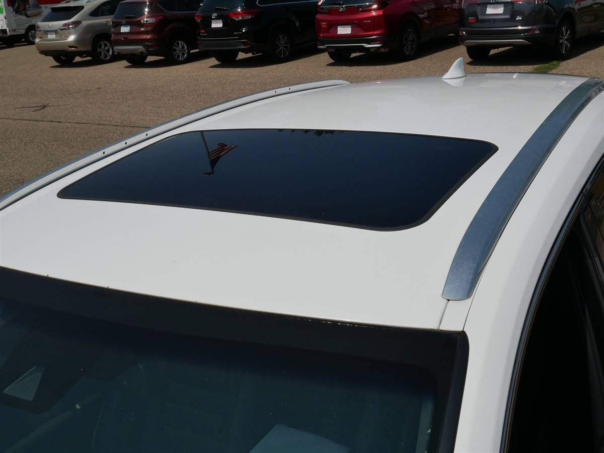 2019 Lexus, dovoz USA — foto 12 z 12