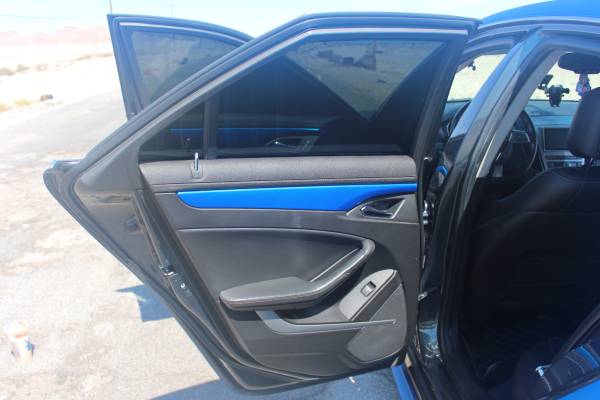 2013 Cadillac, dovoz USA — foto 12 z 12