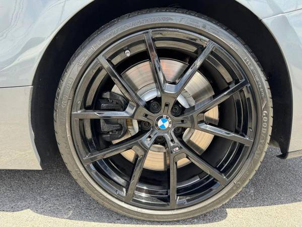 2025 BMW, dovoz USA — foto 11 z 12
