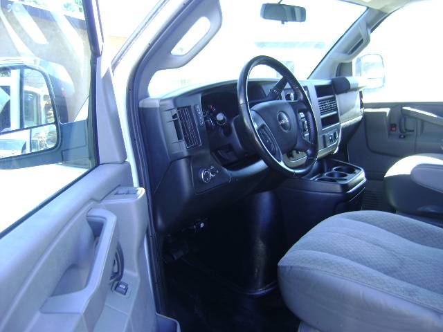 2021 GMC, dovoz USA — foto 10 z 11