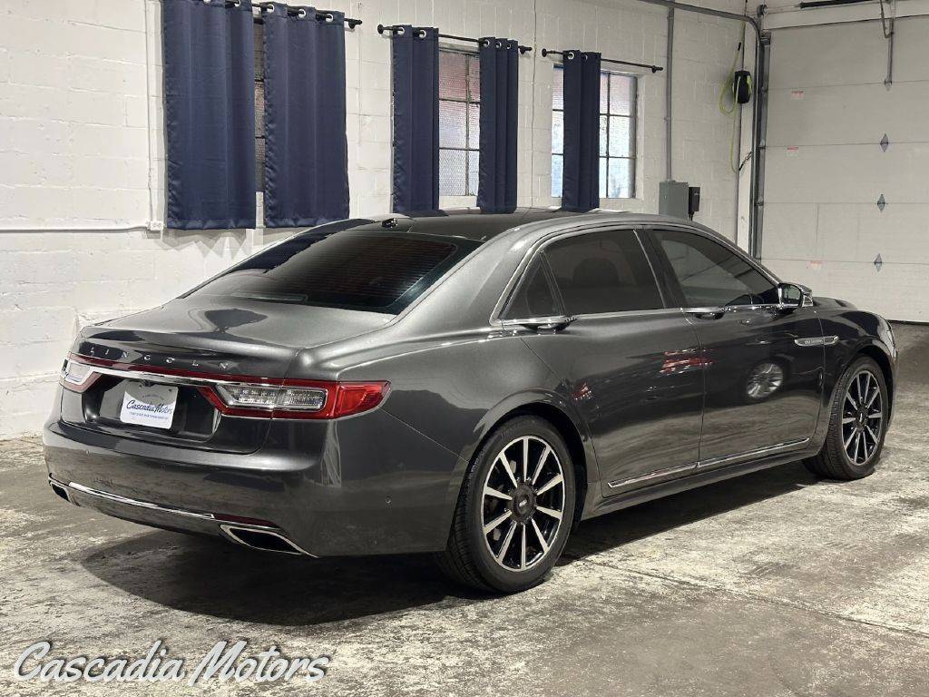 2017 Lincoln, dovoz USA — foto 7 z 12